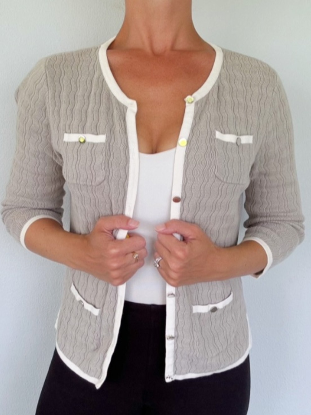 New York & Company gray textured wave pattern pocket cardigan size small